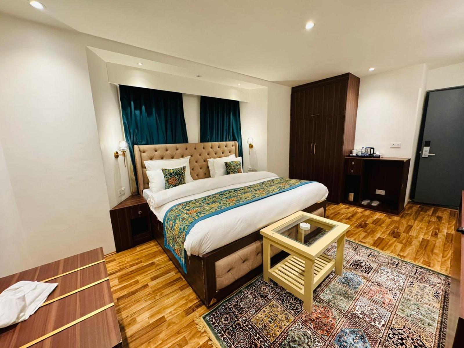 De Elaaf The Luxury Stay Srīnagar Buitenkant foto